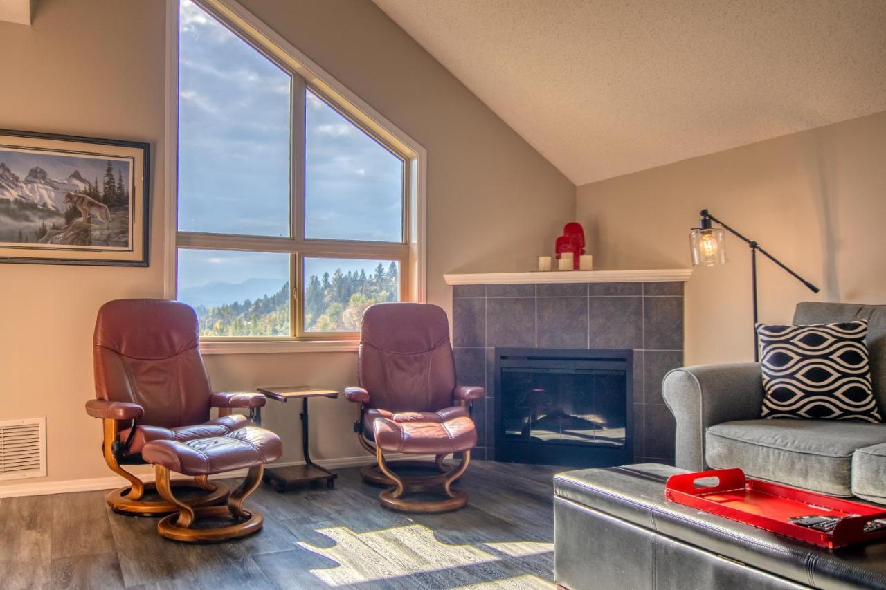 Mountain Getaway Condo - 5 Min Walk To The Beach! Invermere Kültér fotó