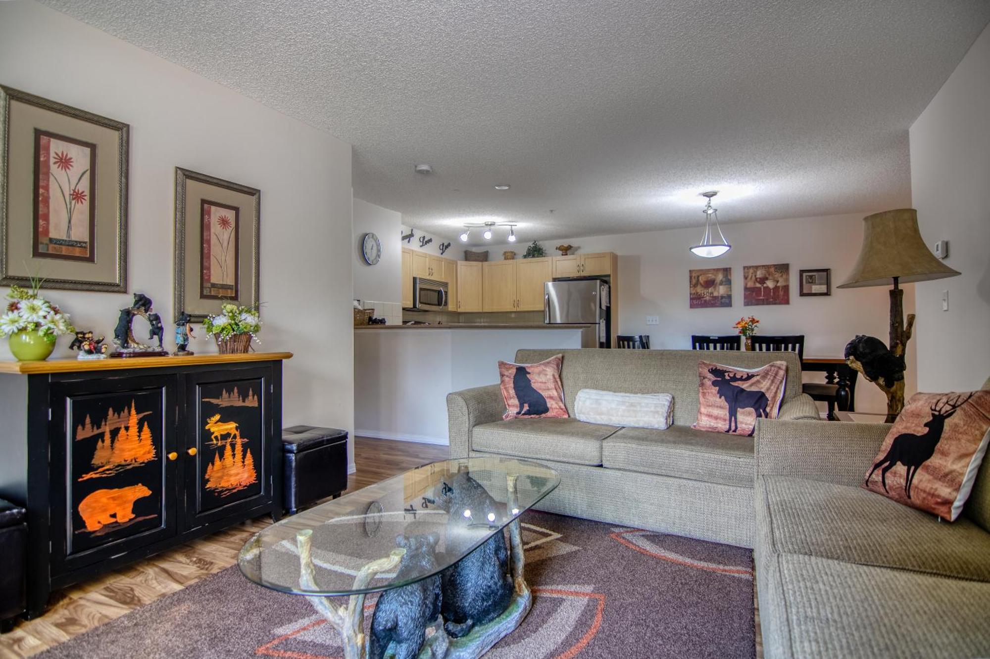 Mountain Getaway Condo - 5 Min Walk To The Beach! Invermere Kültér fotó